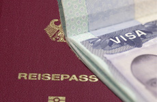 Reisepass ist abgelaufen und enthält noch gültiges Visum